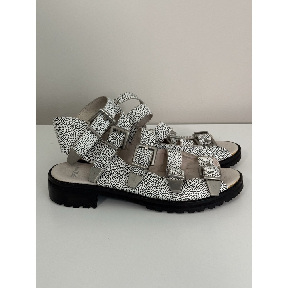 Bronx Strappy Belted Gladiator Army Sandal Sz 8.5 Festival Artsy Metal Music